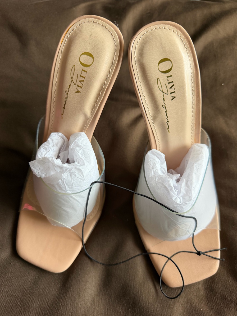 NIB Olivia Ferguson Clear and Nude Slide Sandals size 7